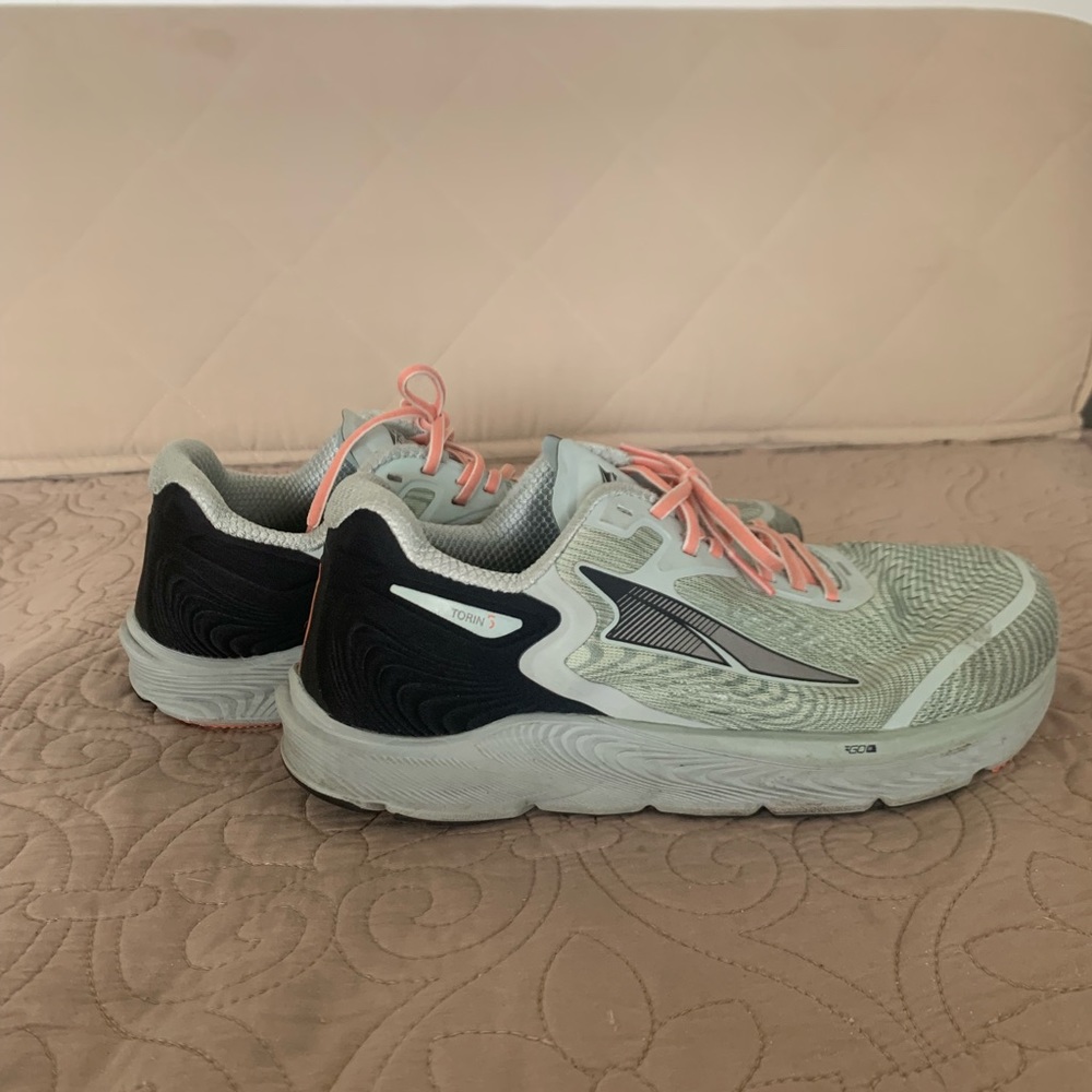 Altra Torin 5 size 9.5